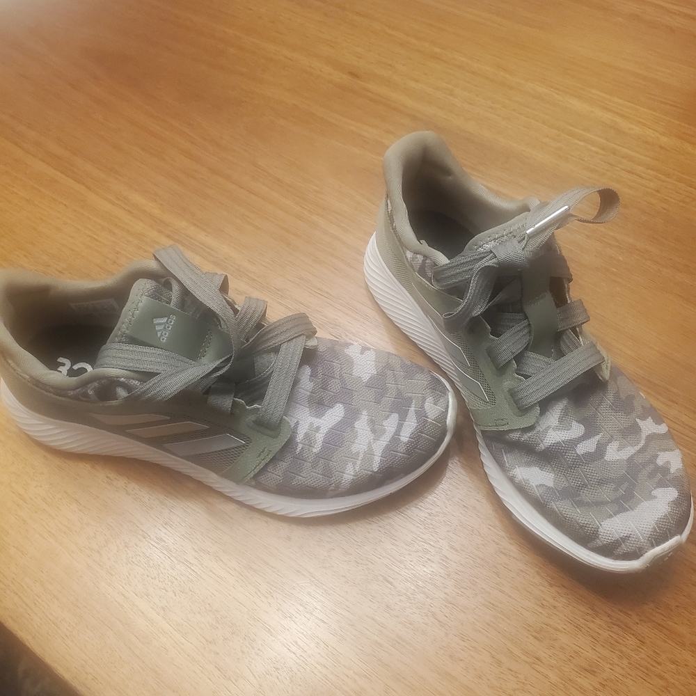 Adidas edge lux 3 camouflage running shoe